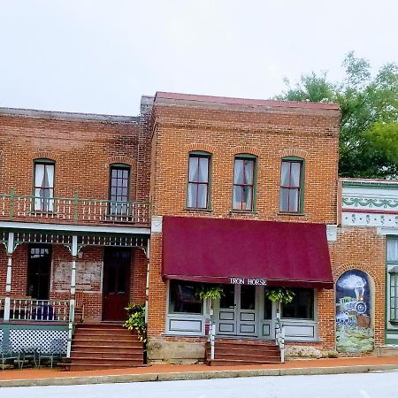 Iron Horse Hotel Blackwater Bagian luar foto