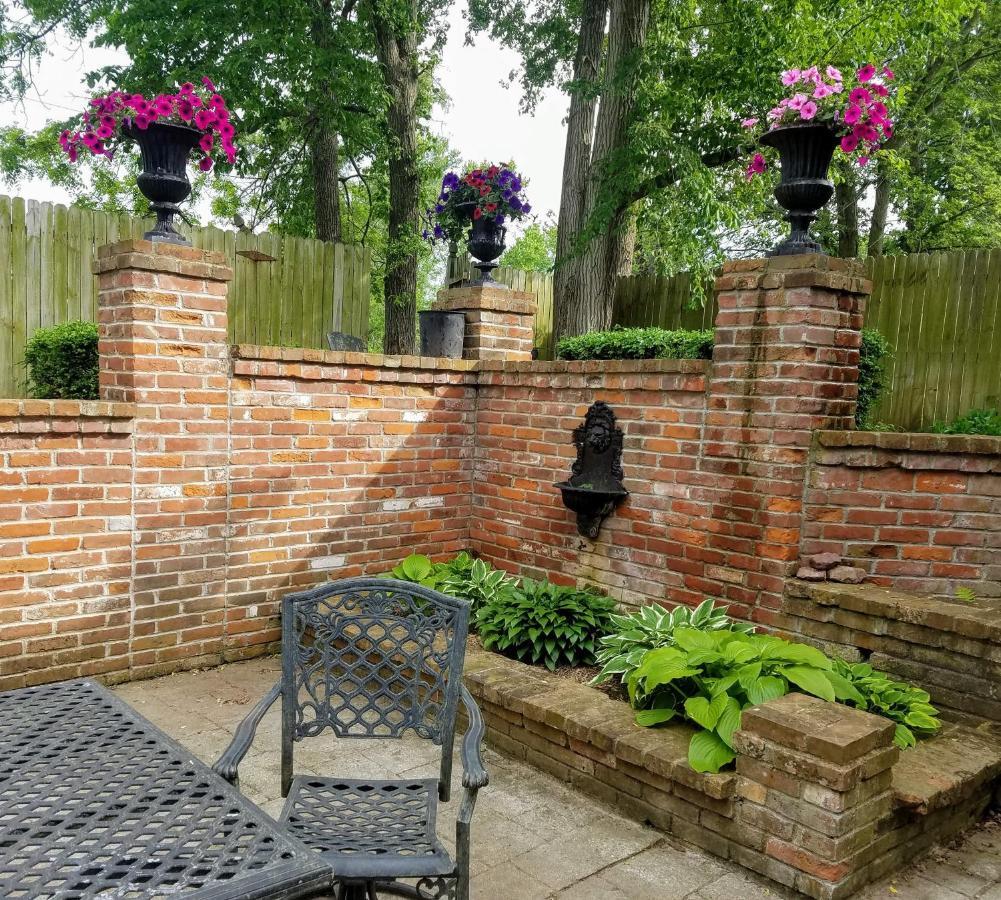 Iron Horse Hotel Blackwater Bagian luar foto
