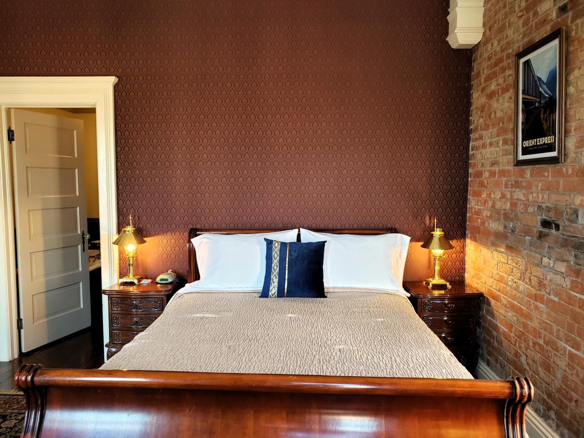 Iron Horse Hotel Blackwater Bagian luar foto