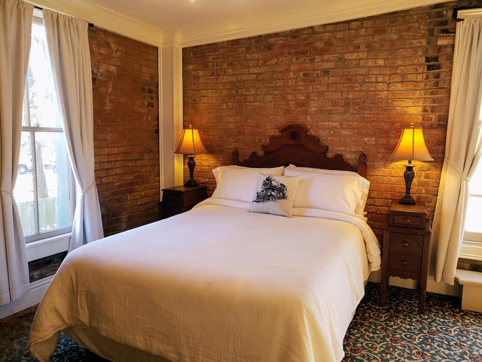Iron Horse Hotel Blackwater Bagian luar foto