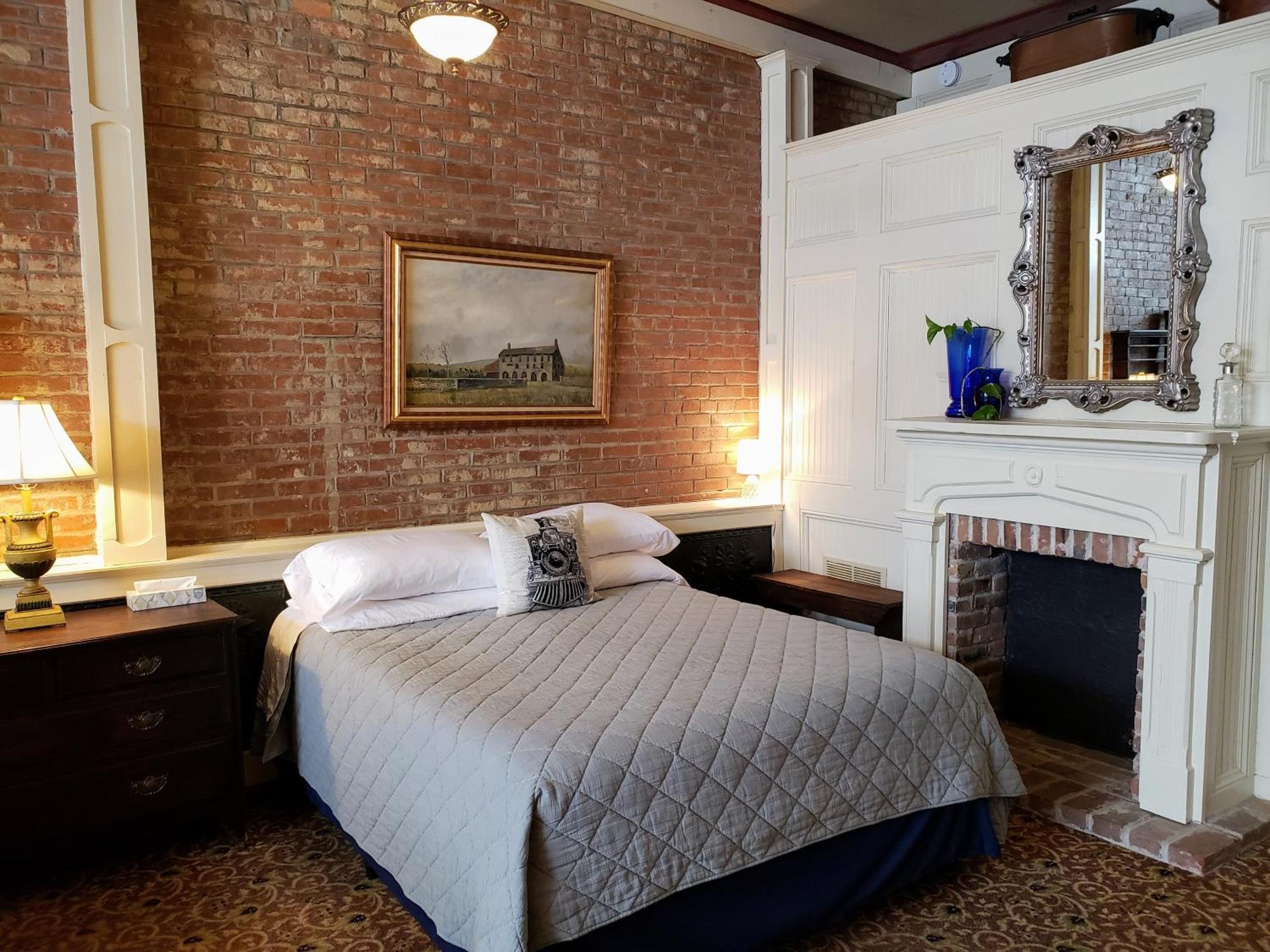 Iron Horse Hotel Blackwater Bagian luar foto